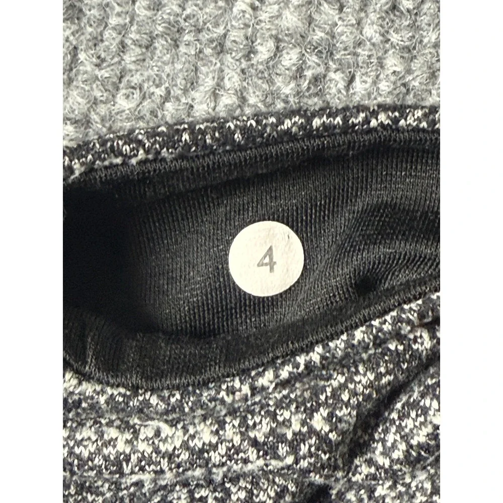 Lululemon Heathered Gray High Rise Yoga Workout Leggings - Women's Size 4‎